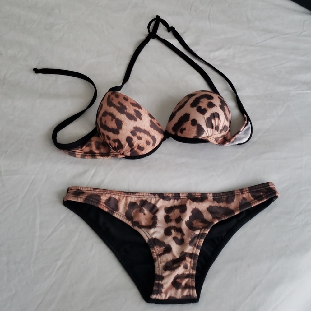 Bathing suit